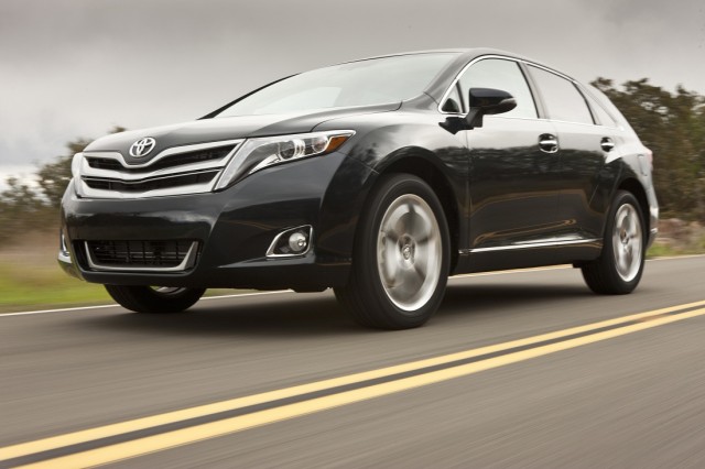 2013 Toyota Venza-1.jpg